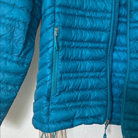 Patagonia women’s puffer jacket small - Picture 5 of 6